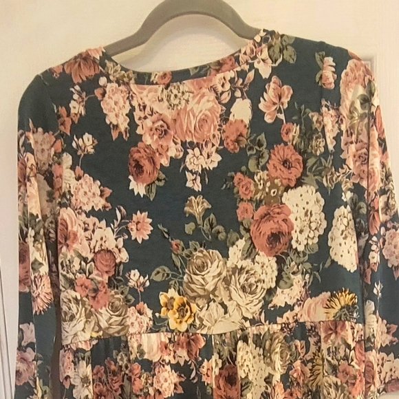 Sew In Love NWOT Floral Midi Dress Small - Picture 6 of 9